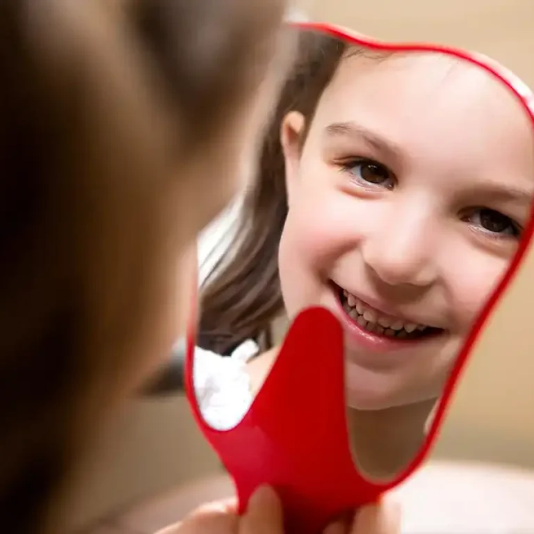 Denizli kliniğimizde uygulanan çocuk ortodontisi yöntemleri ve erken dönem çene genişletme apareyleri.